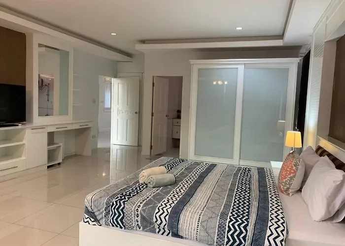 Lagoon Resort Pattaya