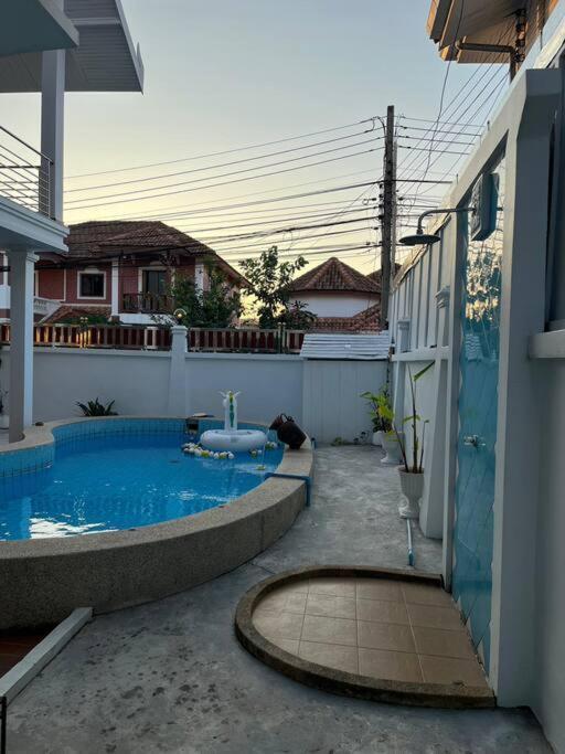 Lagoon Villa *