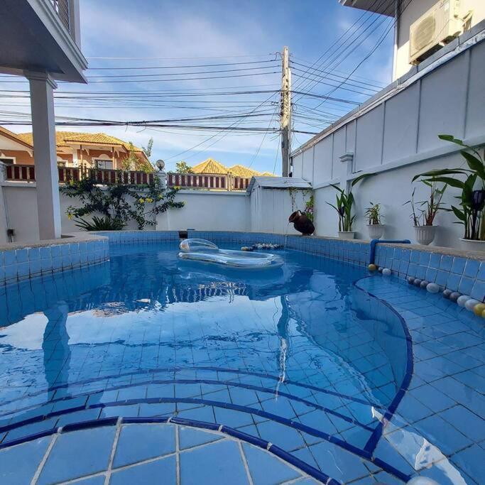 Lagoon Villa