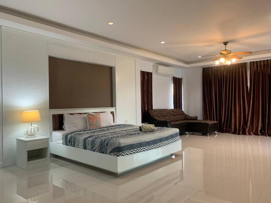 Villa Lagoon *